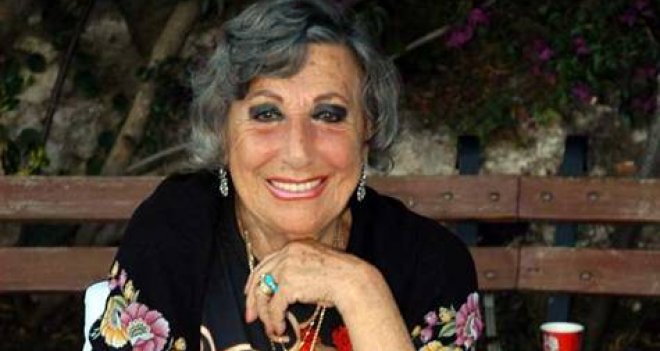 Müzeyyen Senar hayatını kaybetti