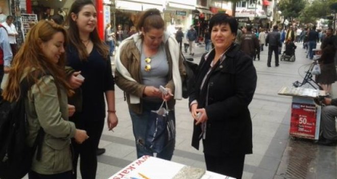 Neriman Fidan halkın içinde çalışmalarına devam ediyor