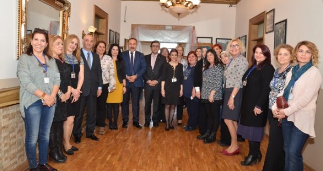 Neyzenler eşliğinde sergi