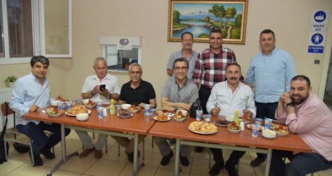 Öğrenci dostu kantincilere iftar