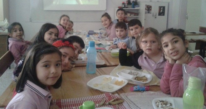 Öğrenciler yerli malı tüketti