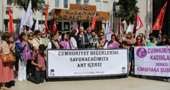 Öğrencileri azarlayan okul müdürüne suç duyurusu