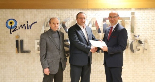 Öğrencilerinin ‘aday olcen nolcek’ dediği profesör adaylık başvurusunu yaptı