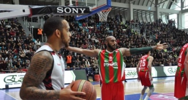 Olaylı maçta Pınar Karşıyaka, Uşak'ta kaybetti