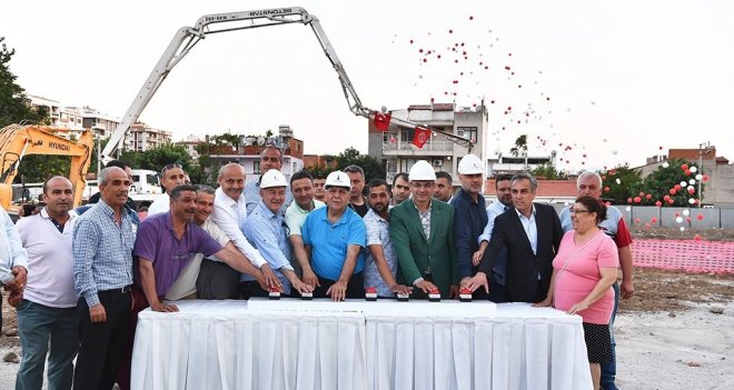 Örnekköy Kentsel Dönüşüm Projesi'nde ilk etabın temeli atıldı