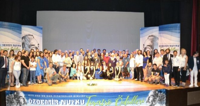 Özdemir Nutku Tiyatro Ödülleri sahiplerini buldu