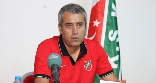 Özdeş: Penaltıdan sonra oyunu çevirmek için biraz panikledik