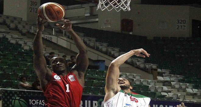 Pınar Karşıyaka, Bursa'da yenilgiyle başladı...