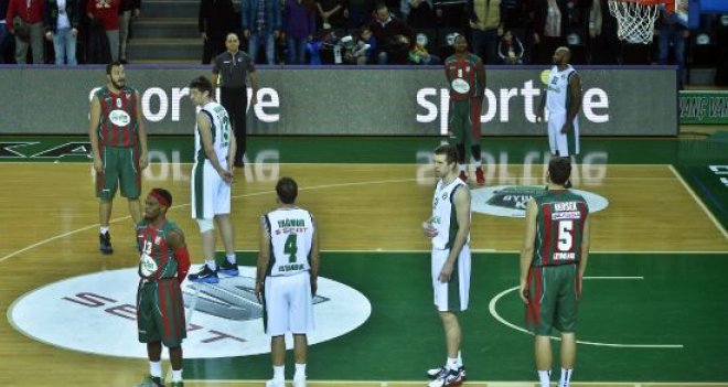 Pınar Karşıyaka Daçka'ya çarpıldı