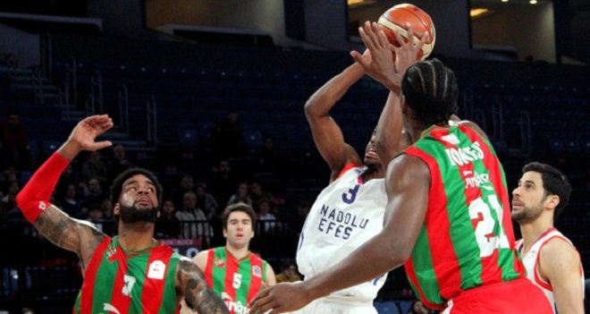 Pınar Karşıyaka, Efes'i yakalayamadı...