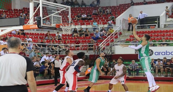 Pınar Karşıyaka turnuvada ilk maçı kazandı...