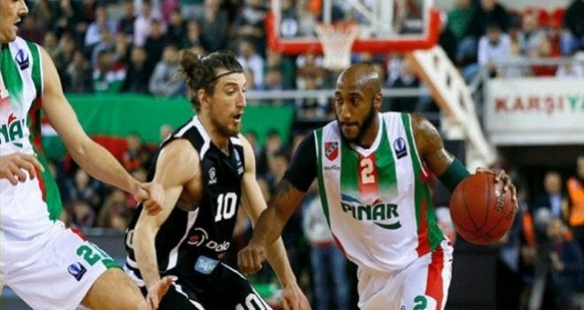 Pınar Karşıyaka, İtalya'da galibiyet arıyor