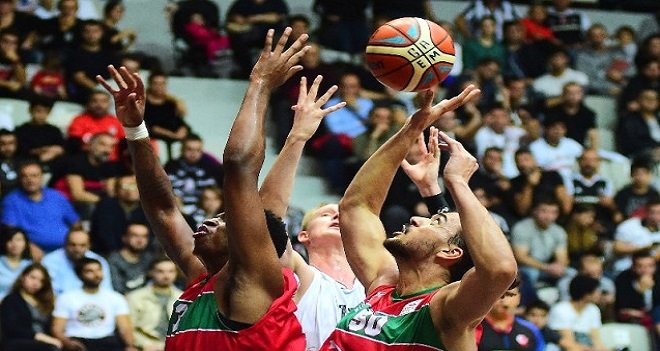 Pınar Karşıyaka Kartal'a avlandı...