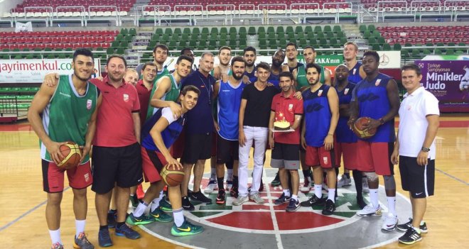 Pınar Karşıyaka, komşu yolcusu