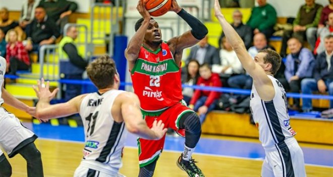 Pınar Karşıyaka, Macaristan'da kazandı...