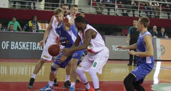 Pınar Karşıyaka, Neptunas'ı sahaya gömdü