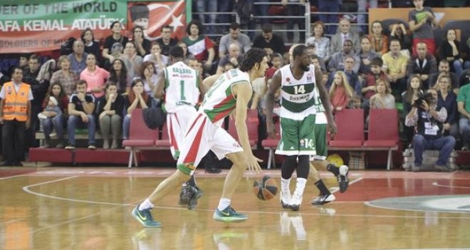 Pınar Karşıyaka, Panathinaikos'u elinden kaçırdı...