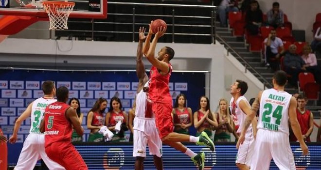 Pınar Karşıyaka, Rusya'da kaybetti