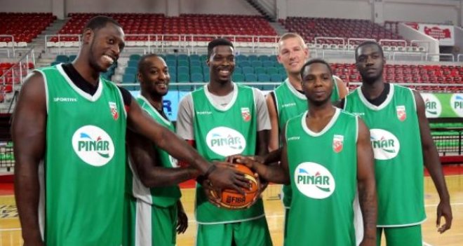 Pınar Karşıyaka tarihinde bir ilk...