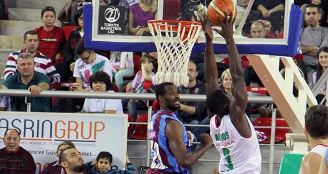 Pınar Karşıyaka, Trabzon deplasmanında