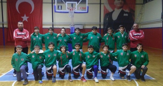 Pınar Karşıyaka U13 takımı yarı finalde kaldı...