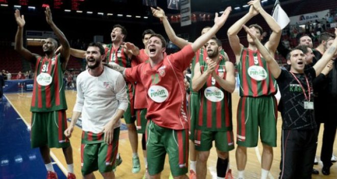 Pınar Karşıyaka-Uşak Sportif maçı seyircisiz...