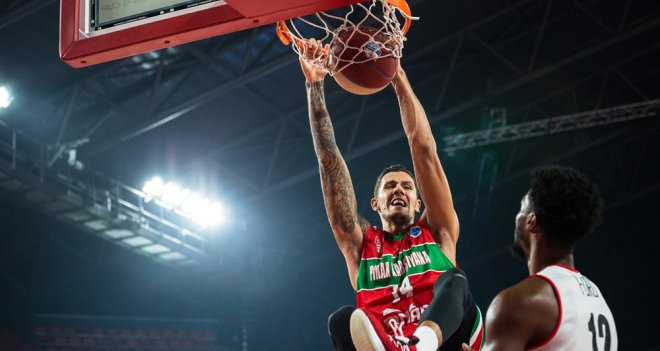 Pınar Karşıyaka'da Belçika'da kazandı...