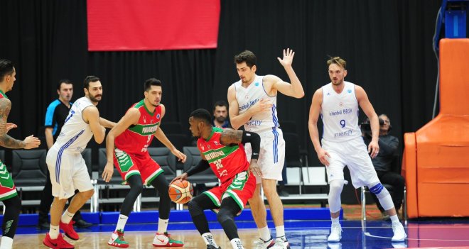 Avrupa'da Pınar Karşıyaka'dan İstanbul Büyükşehir'e fark