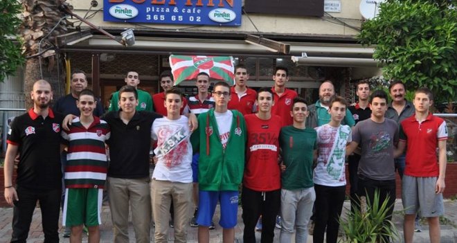 Pınar Karşıyaka'nın yıldızları moral depoladı