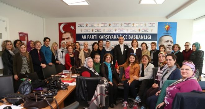 Prof. Uysal AK Parti Karşıyaka İlçe Kadın Kolları üyeleriyle buluştu