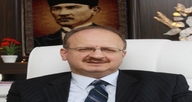 Prof.Dr. Akhan: Engel değil, destek olun