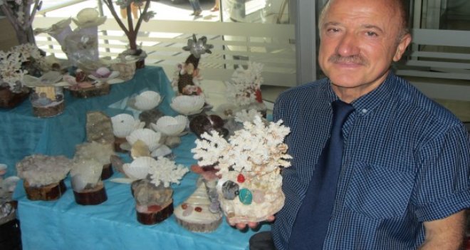 Ressam Nail Türkel 131. sergisini Karşıyaka’da açtı