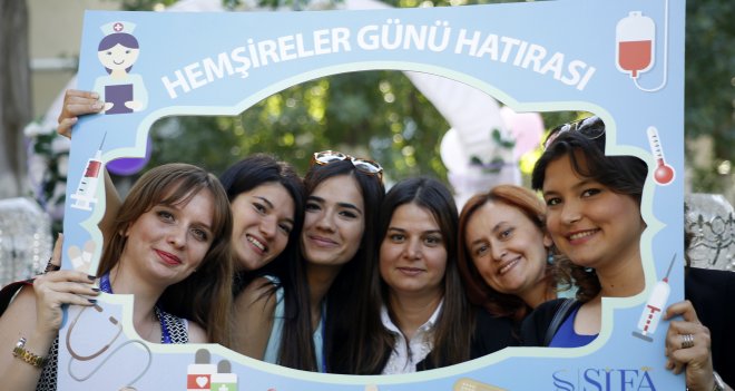 Sağlığın omurgası hemşireler...