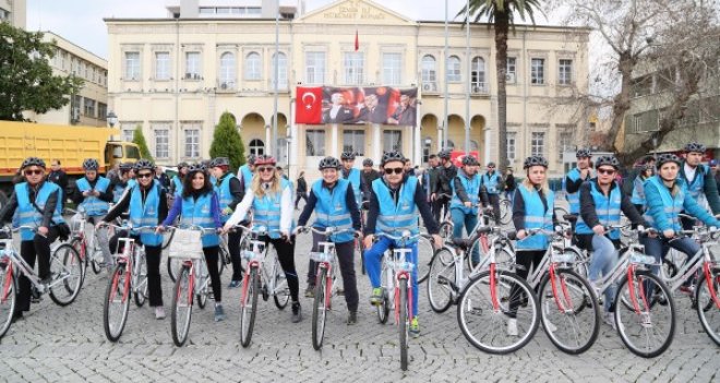 Sağlıkçılar, sağlık için pedal çevirdi