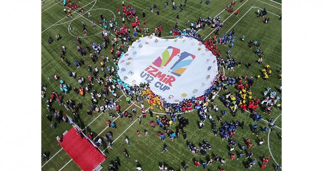 “Şampiyonlar Ligi” değil, “İzmir Cup”