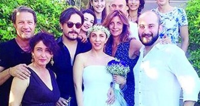 Sertab Erener İzmir'de evlendi...