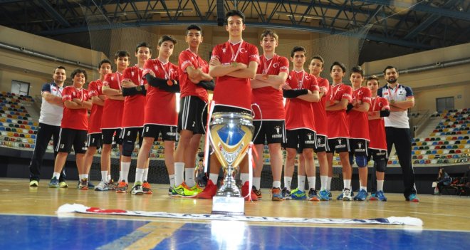Set vermeden 5 yıl üst üste Türkiye Şampiyonu oldular