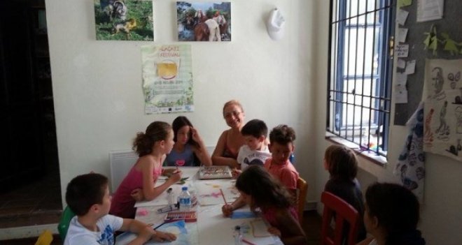 TARAKÇIOĞLU'NDAN ALAÇATI'DA RESİM DERSİ