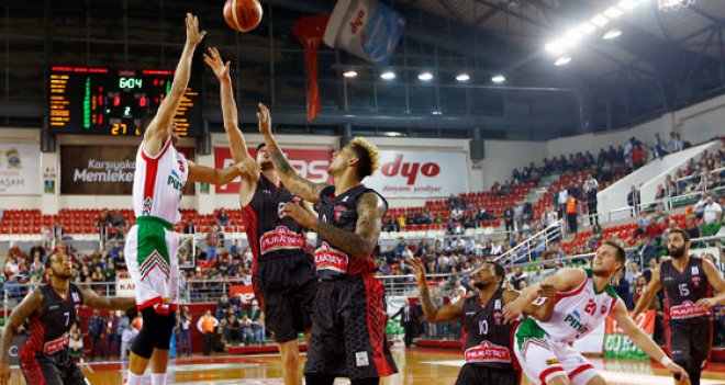 TBF'den Pınar Karşıyaka'ya para cezası