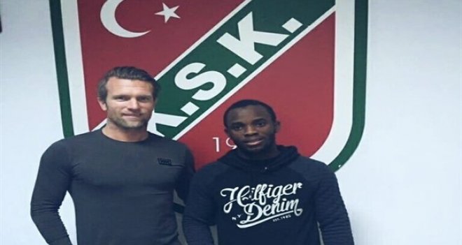 Tonia Tisdell resmen Karşıyaka'da...