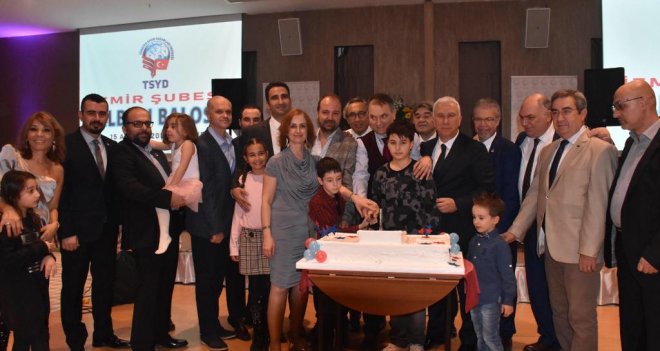 TSYD İzmir Şubesi üyeleri 2018'e Çeşme'de veda etti 