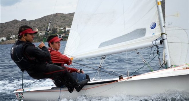 TYF Atatürk Kupası’nda sıra 420-470 ve Rüzgar Sörfü sınıflarında