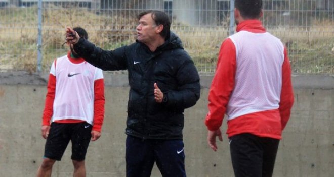 Uçar: Play-off oynayarak 1.Lig'e dönmeye çalışmalıyız