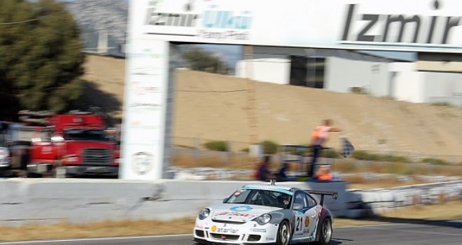 Ülkü’de hedef hattrick