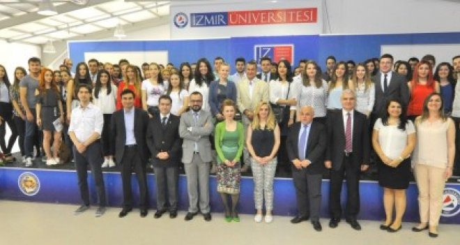 Uluslararası genç girişimciler İzmir Üniversitesi’nde buluştu