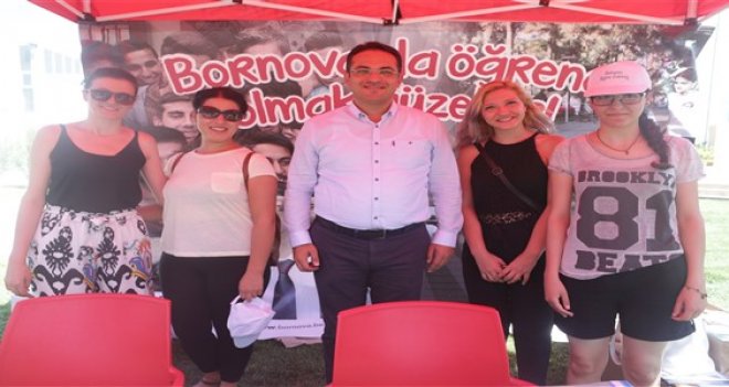 Üniversitelilerden Dost Kart’a büyük ilgi