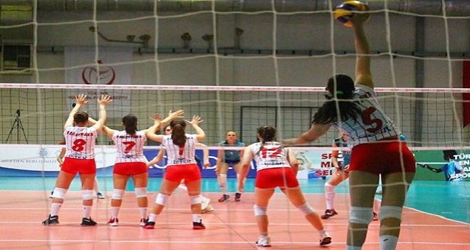 Vakıfbank'a yenilen Karşıyakalı kızlara yazık oldu...