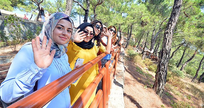 Vanlı kadınlar İzmir'i çok sevdi