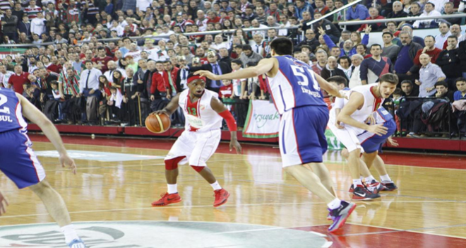 Var mı Pınar Karşıyaka'ya yan bakan?