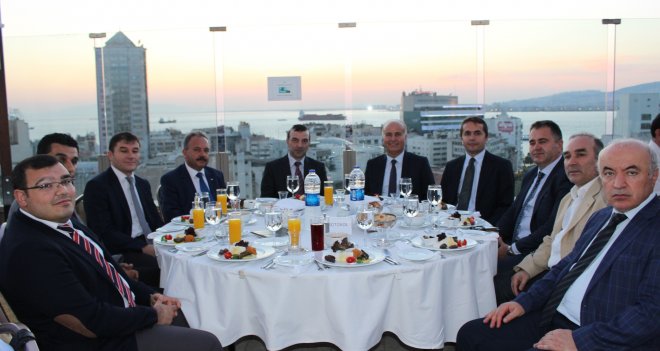 Yeminli Mali Müşavirler iftarda buluştu